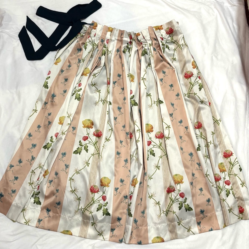 Simone Rocha Beige Floral Midi Skirt with Draped White Floral Panel - Picture 2 of 4